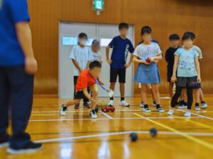 印旛地区少年の日･つどい大会～ボッチャ交流大会～のボッチャ投球シーン